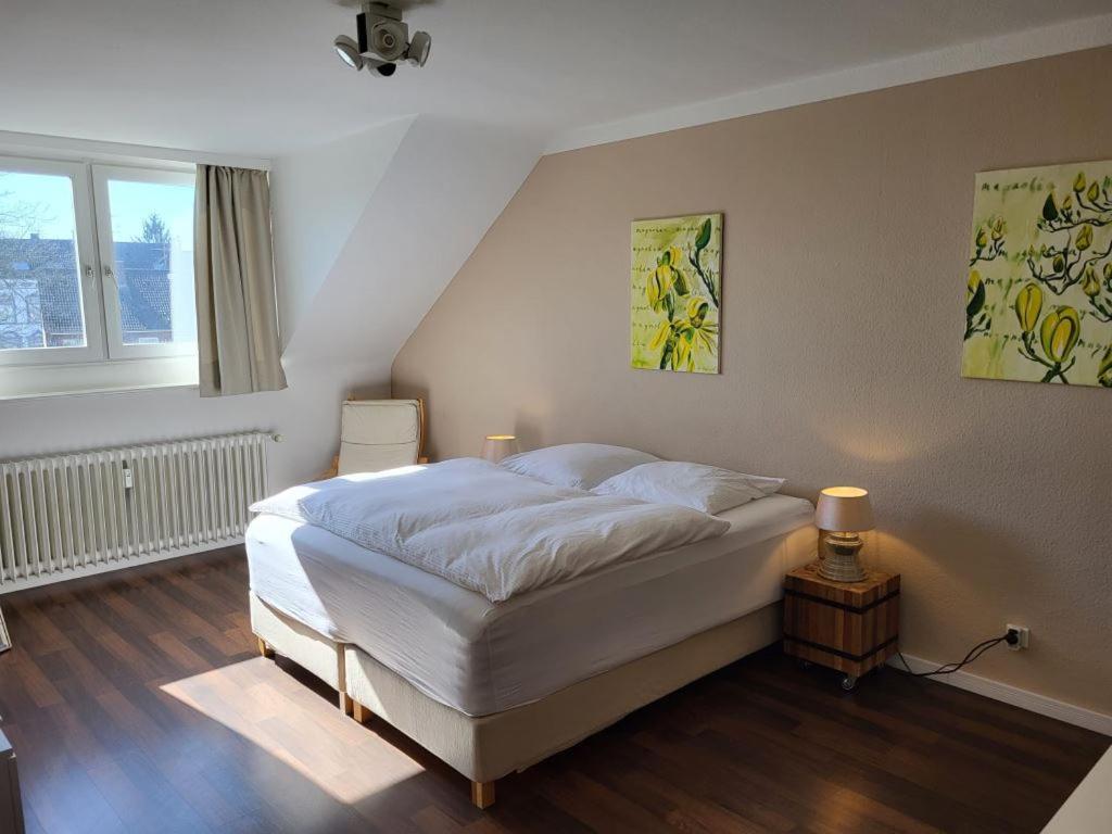 Design Apartment Naehe Duesseldorf เครเฟลด์ ภายนอก รูปภาพ