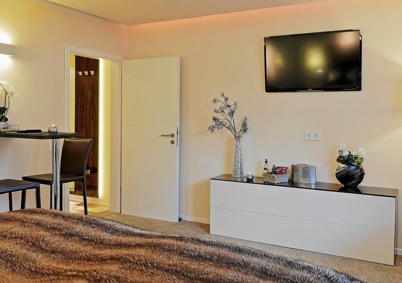 Design Apartment Naehe Duesseldorf เครเฟลด์ ภายนอก รูปภาพ
